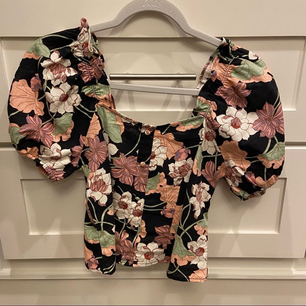 Who What Where Deco Floral Puff Sleeve Blouse NEW XS